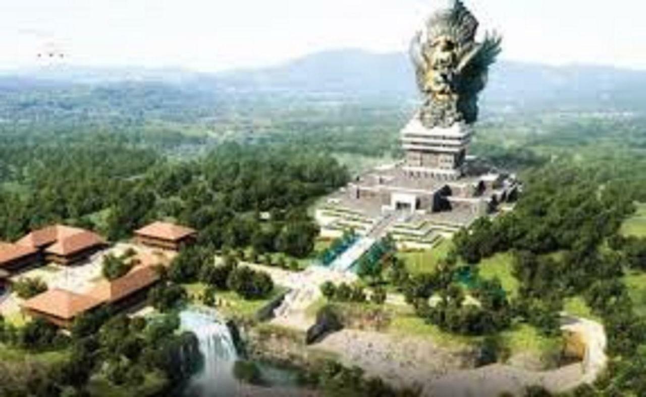 Bali Bobo Hostel Jimbaran Exterior foto The proposed statue